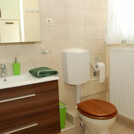 Tuecsoek Apartman * Kaposvár